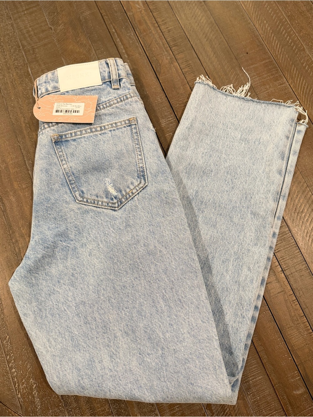 NWT MESHKI Women’s Raw Hem Straight Leg Jeans – Size 7